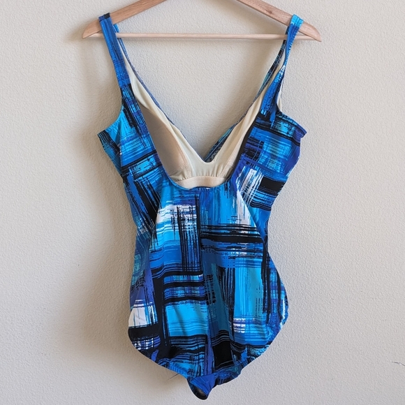 Miraclesuit One Piece Swimsuit Women 16 Ruching Slimming Padded Beach Summer - Picture 2 of 6